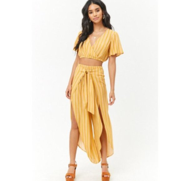 Forever 21 Striped Set Crop Top and Split-Leg Pant - Picture 3 of 16